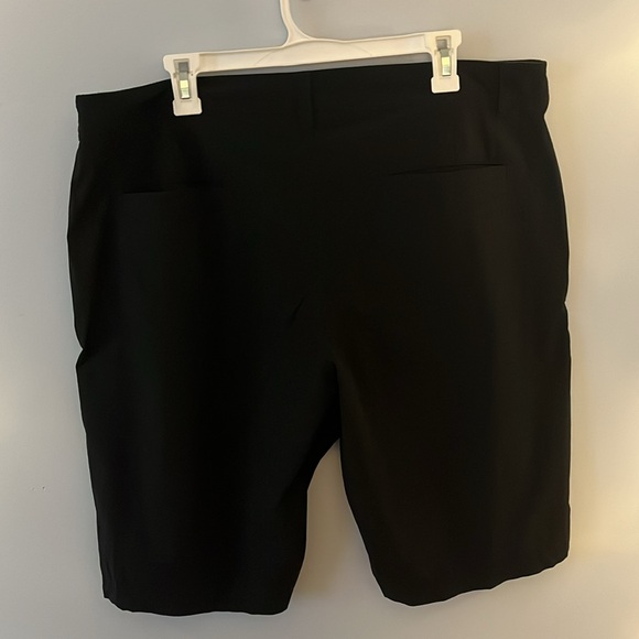 Lululemon Men’s Short Size 40 - Picture 2 of 4